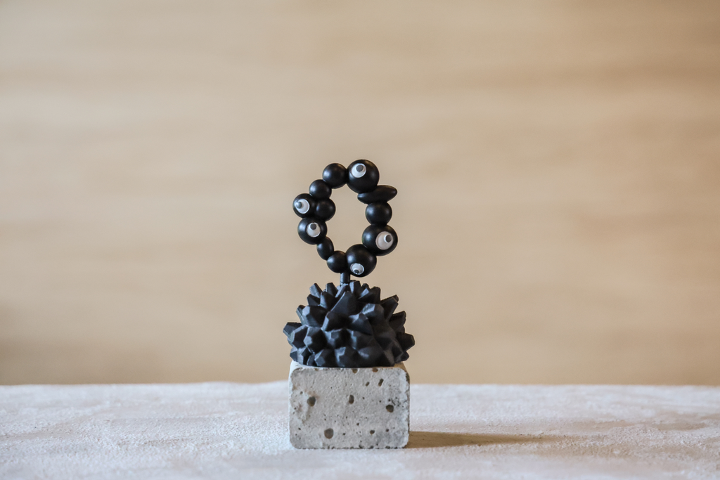 EXPO2025 ミャクミャク　亀甲竜　Sサイズ EXPO2025 ミャクミャク 亀甲竜 モノクロver Sサイズ – LOBINDON