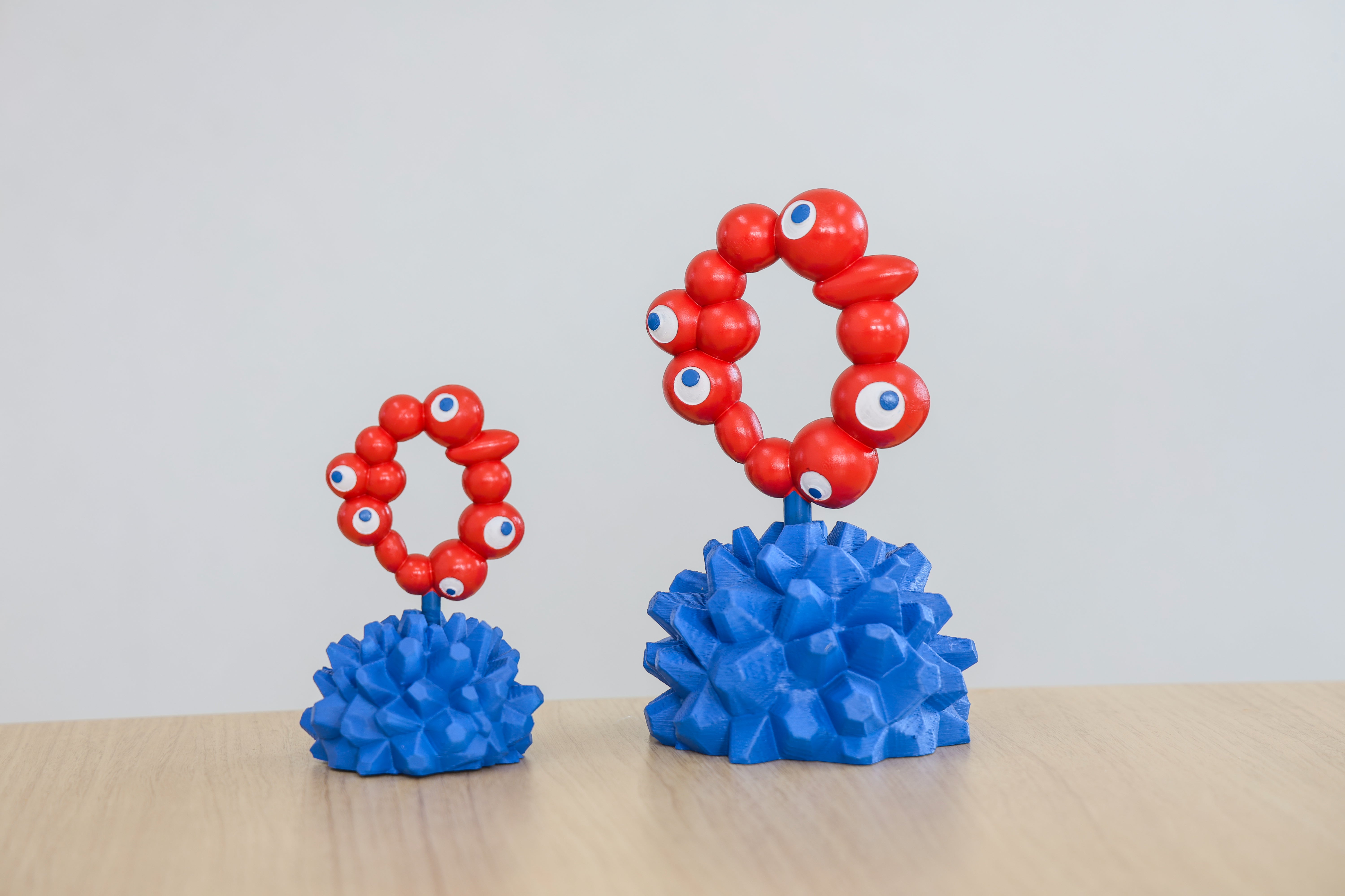 受注生産品】EXPO2025 ミャクミャク 亀甲竜 Mサイズ – LOBINDON